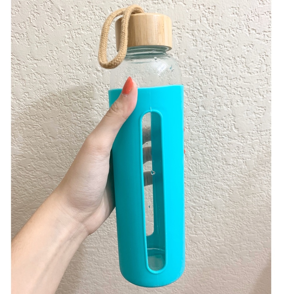 MINT GLASS WATER BOTTLE